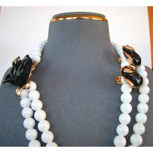 VINTAGE  KJL FOR AVON NECKLACE & EARRINGS BLACK LILY FLOWER/FAUX PEARLS